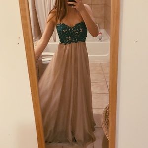 A femme emerald green prom dress size 0